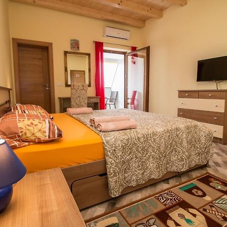 Nice Place Ровинь Экстерьер фото