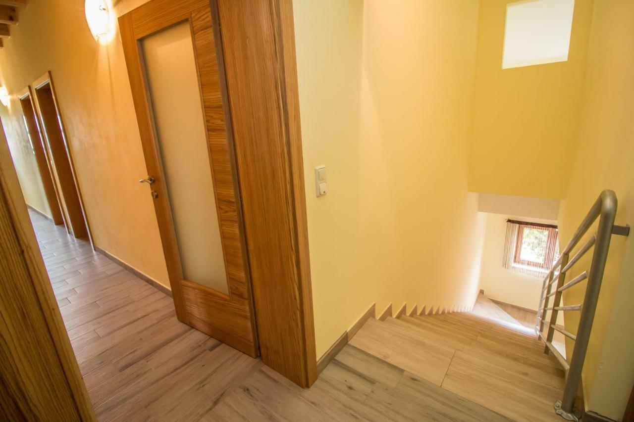 Nice Place Ровинь Экстерьер фото